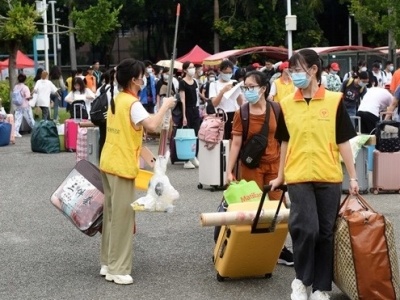 视频｜惠州学院迎来5305名新生，首次启动“互联网+报到”