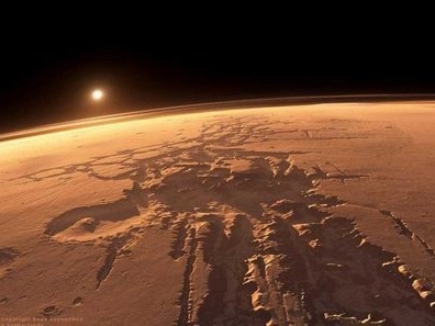 国际最新研究：火星南极下方或散布着高浓度盐湖