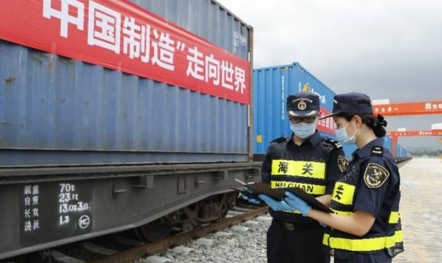 @龙岗企业，海关稳外贸稳外资30条措施请接收！