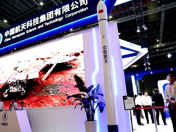 中国新研制商业中型液体运载火箭首次亮相，发射更加安全可靠