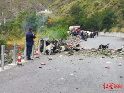 四川阿坝黑水与茂县交界直升机坠毁，官方通报：机上3人遇难