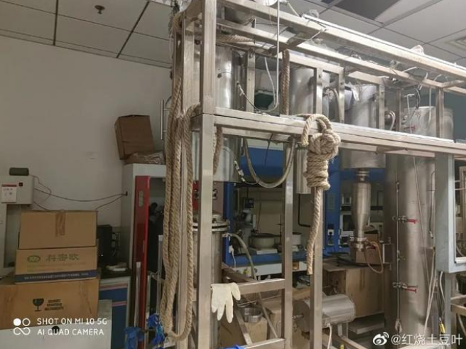 大连一研究生疑因延毕自杀，好友悼念：一个做事认真努力的人
