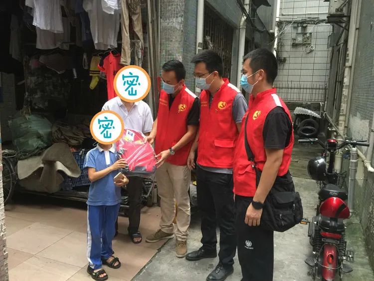 龙岗区横岗街道：圆梦“微心愿”，架起“连心桥”，党建“红三角”为群众办实事、解难题