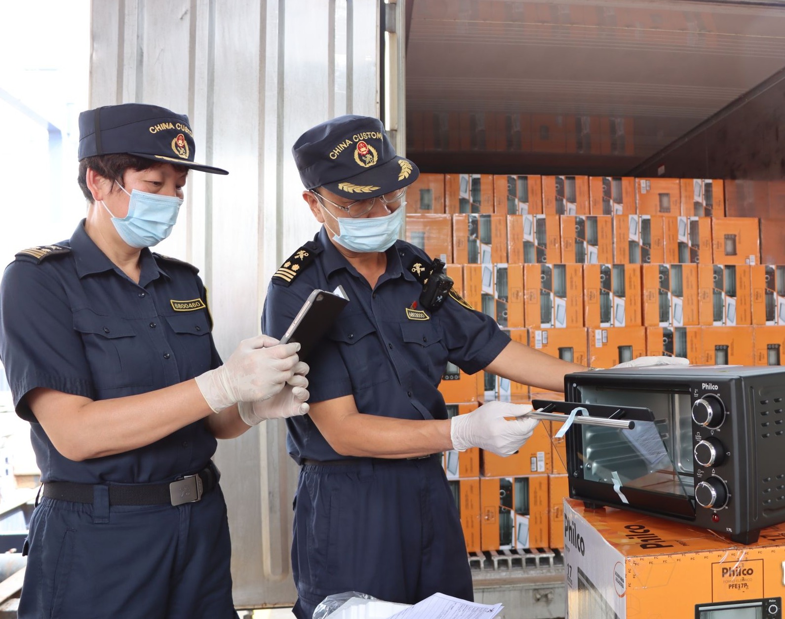 4276个电烤箱在江门被拦截，涉嫌侵犯知识产权