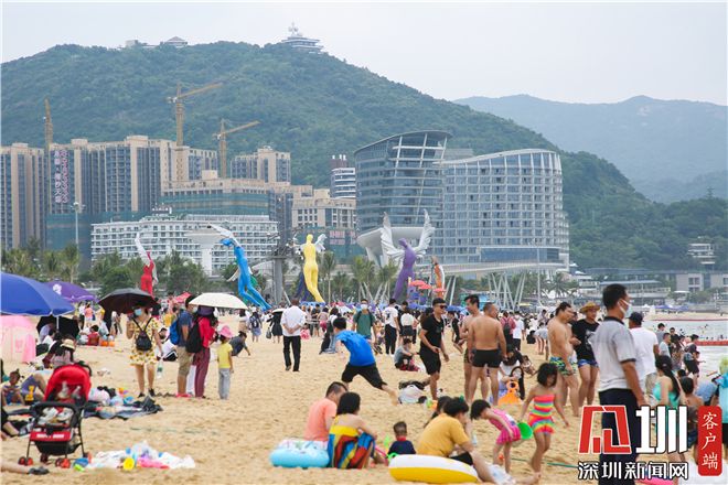 受台风影响 大梅沙海滨公园即日起临时闭园不接待游客