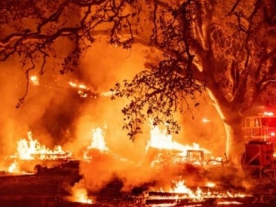 美国加州山火持续蔓延：过火面积创纪录，空气质量持续恶化