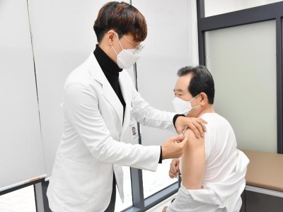 韩国暂不叫停接种流感疫苗，尚不明确与死亡病例有直接关联
