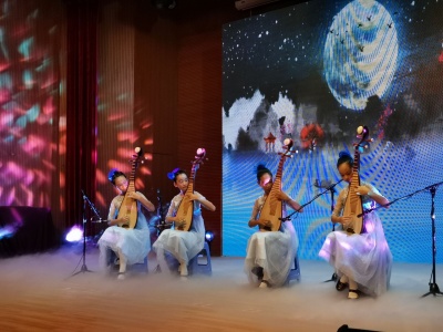 深圳少儿举行“祖国在我心中”国艺表演