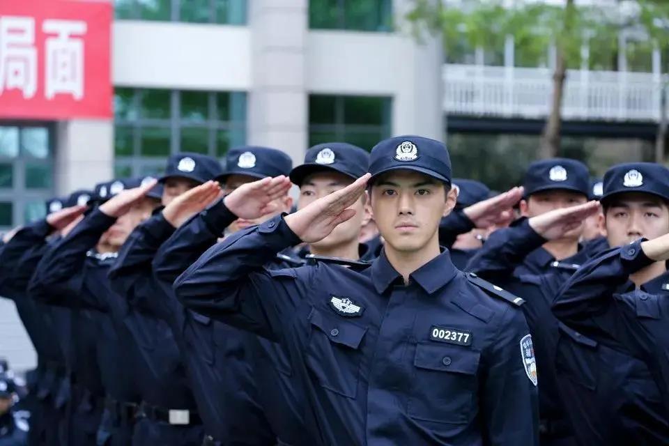 还有两天！这个加入深圳铁骑的机会不能错过，快来报名吧！