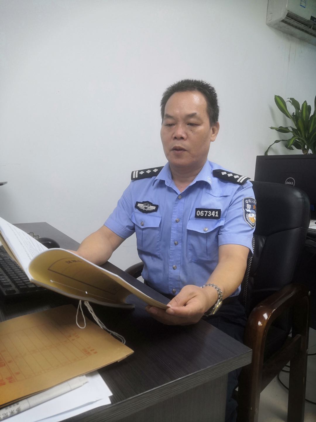 每日警星｜陈裕池：不断探索办案新思路