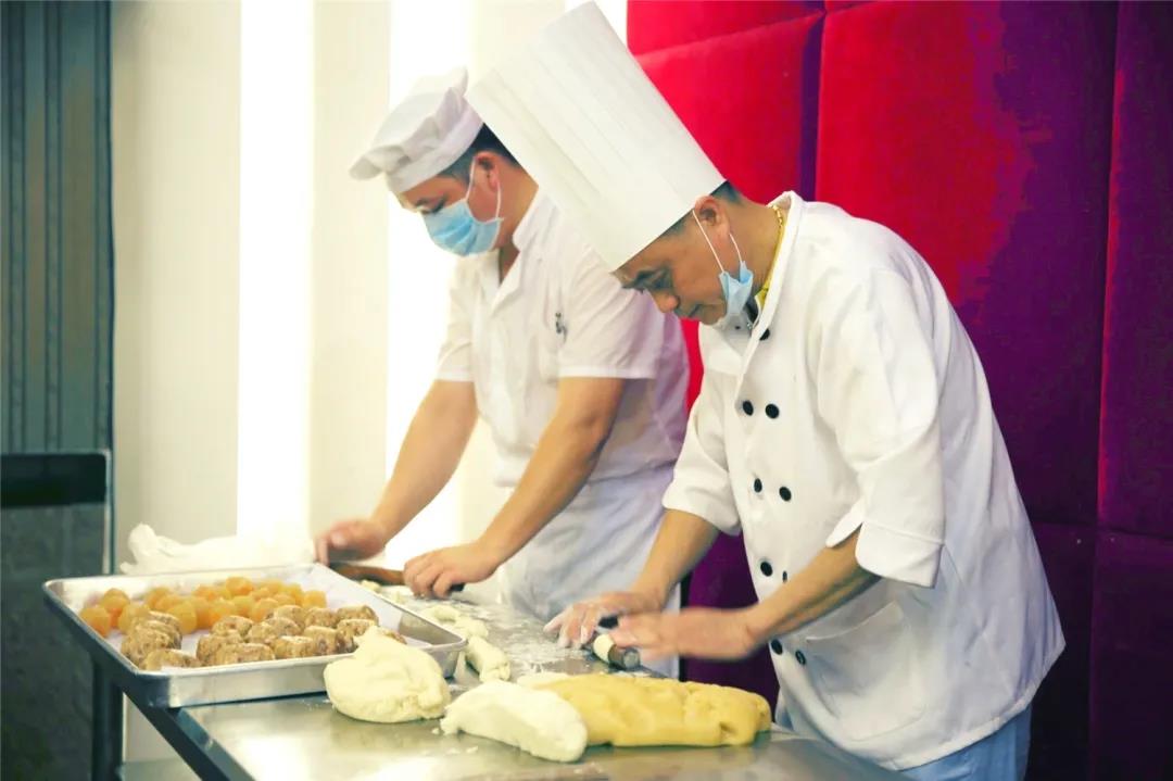 《新洸月饼制作技艺》传承四代，非遗美食献礼中秋节