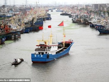广东海域所有海上航行作业渔船12日12时前全部回港避风