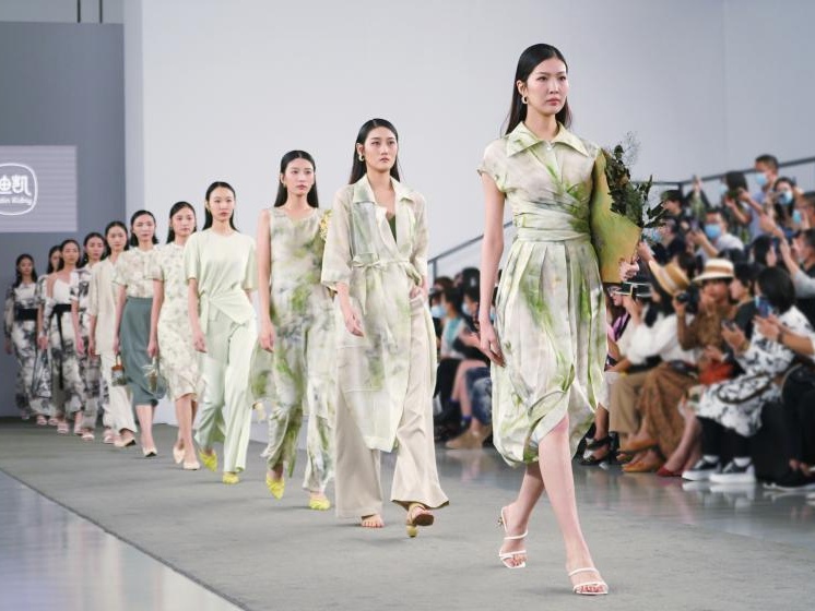 时装周是深圳打造全球知名时尚产业之都的助推器