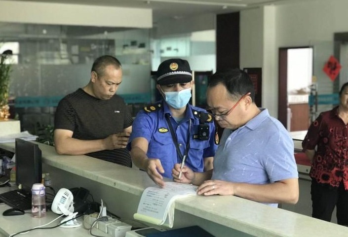 处理不规范，被罚5万元！龙岗城管“拉网式”排查这种行为