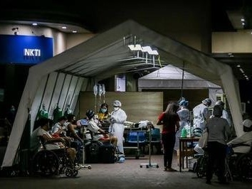 菲律宾新冠患者突破34万 未开放外国人入境旅行