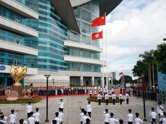 国安护佑 逆境重生——香港这个假期不一般