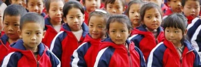 让教育更有温度！东莞海德双语学校为四川甘洛县幼儿捐赠冬衣