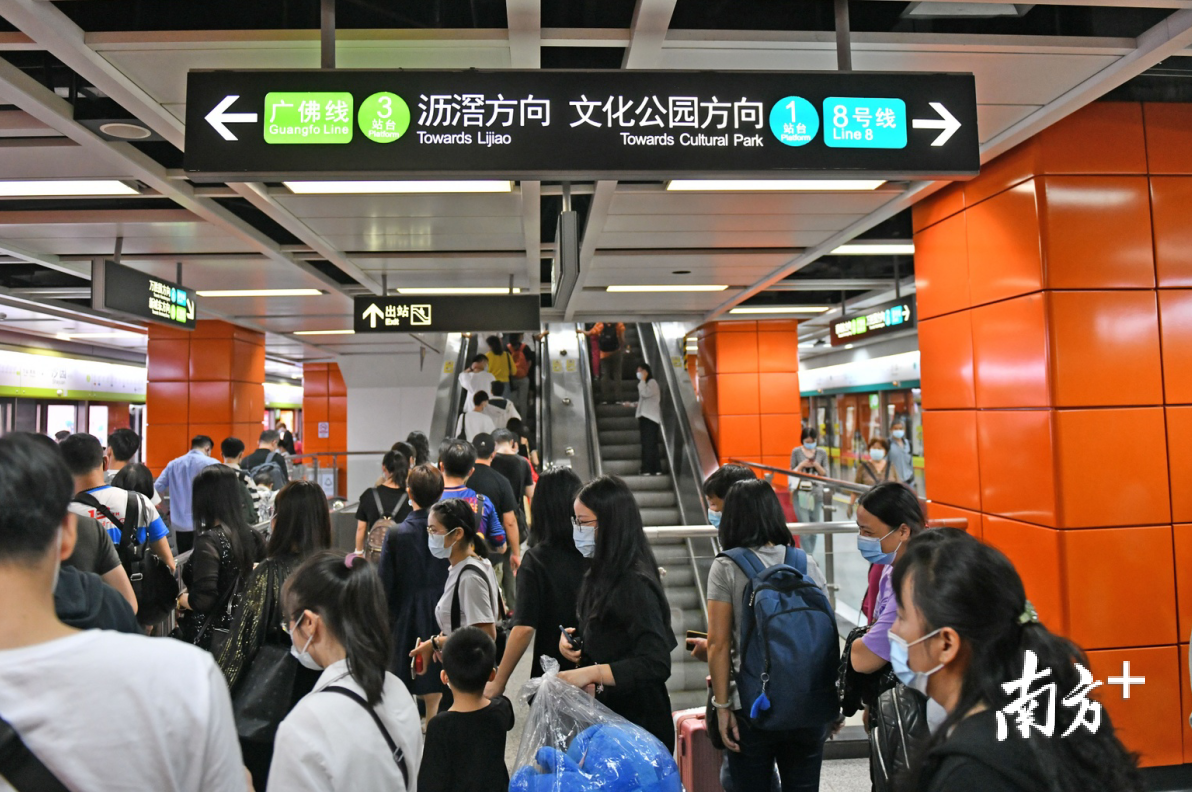 广佛地铁开通十周年，同城驶入“下一站”