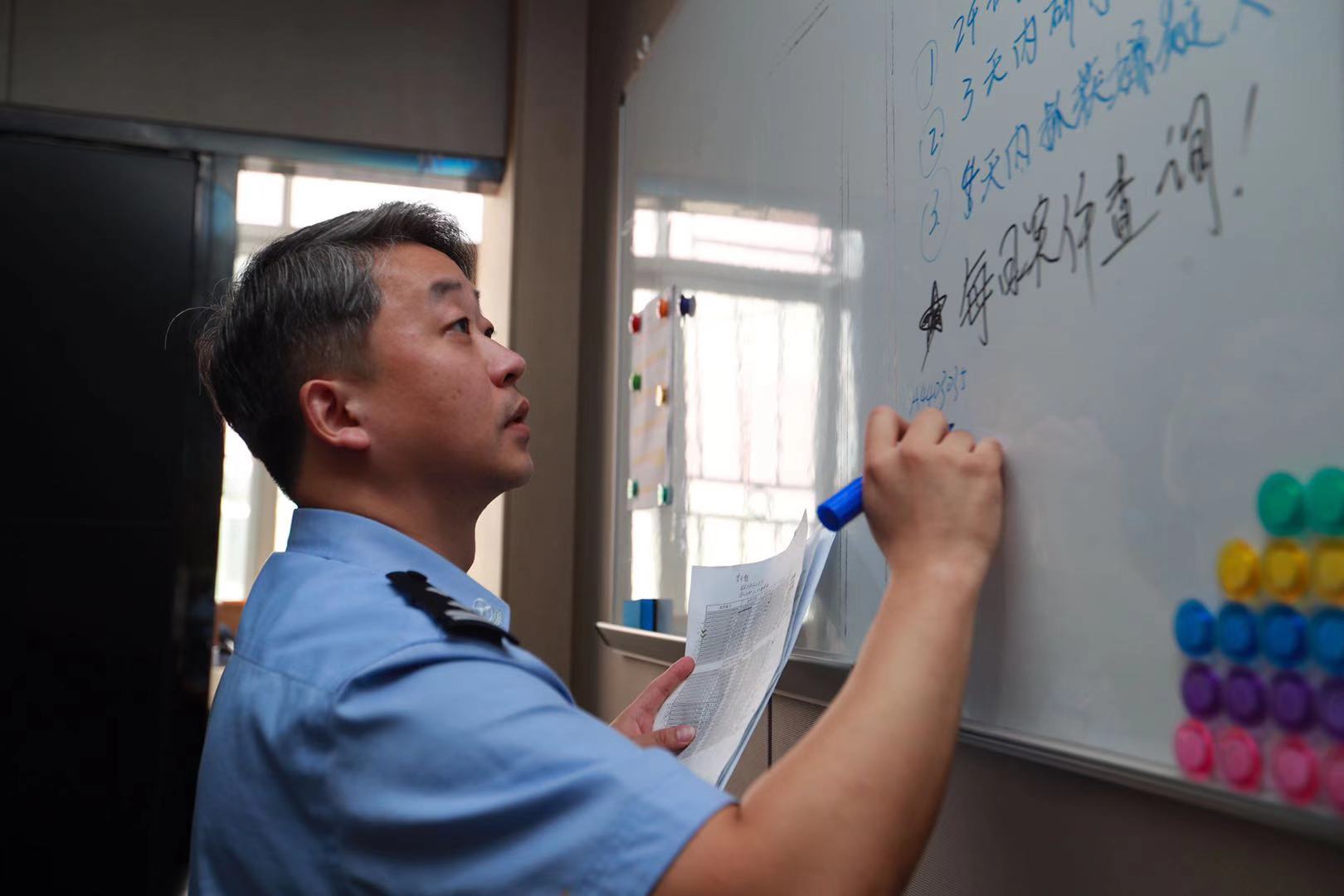 每日警星 | 段陈君：笋岗派出所的“白头探长”