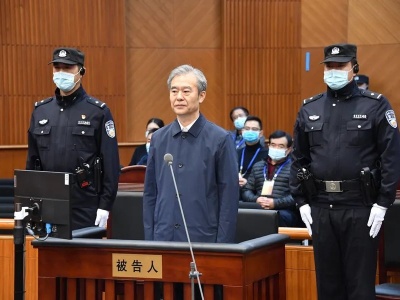 河北省人民政府原党组成员、副省长李谦受贿案一审