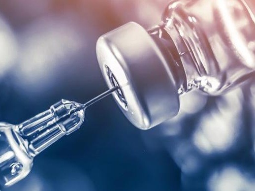 牛津新冠疫苗圣诞前将有结果，数据表明对老人有强烈免疫反应