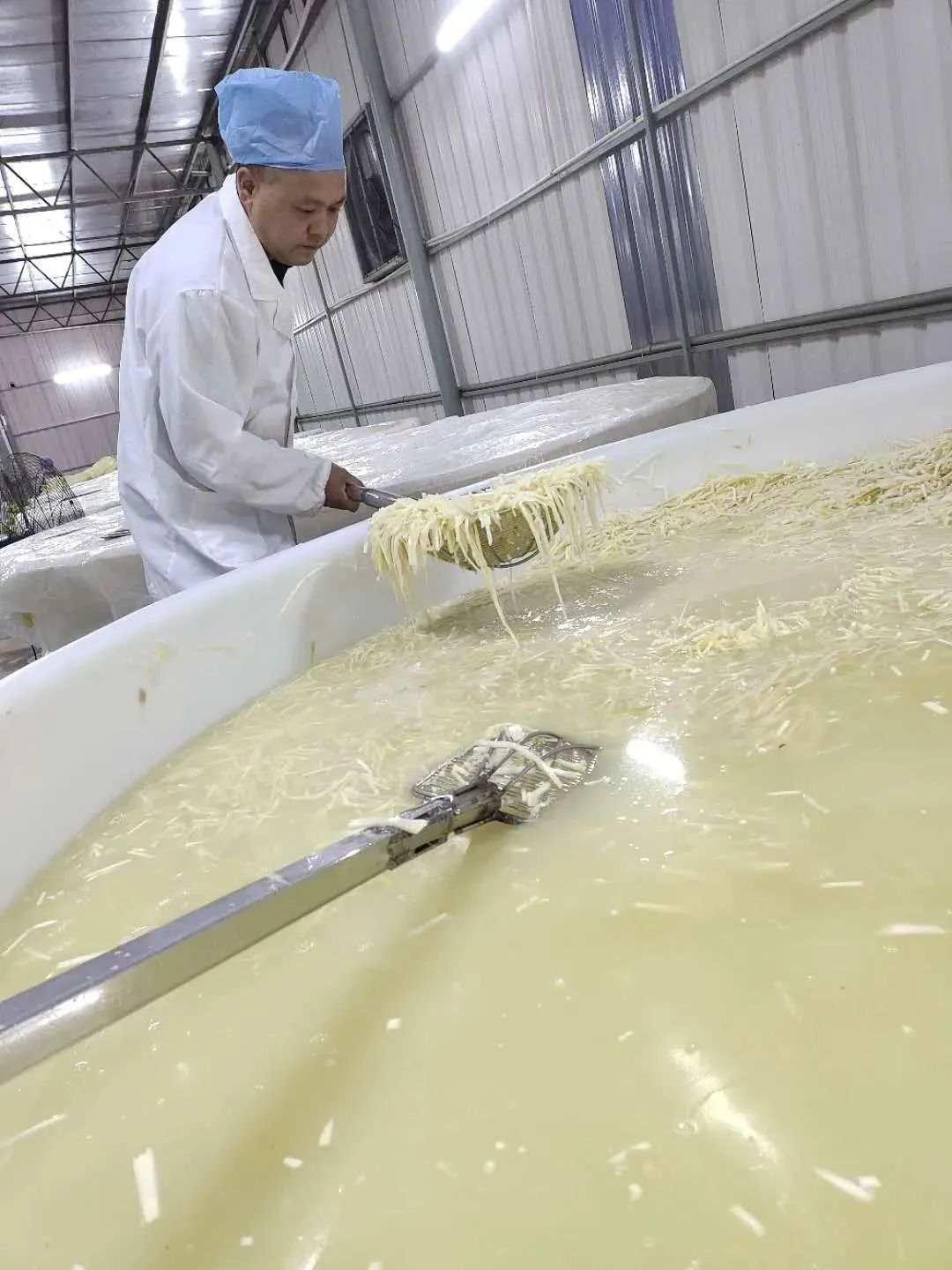 健康头条 | 好家伙，别人闻香他闻臭 年薪50万都低了？！