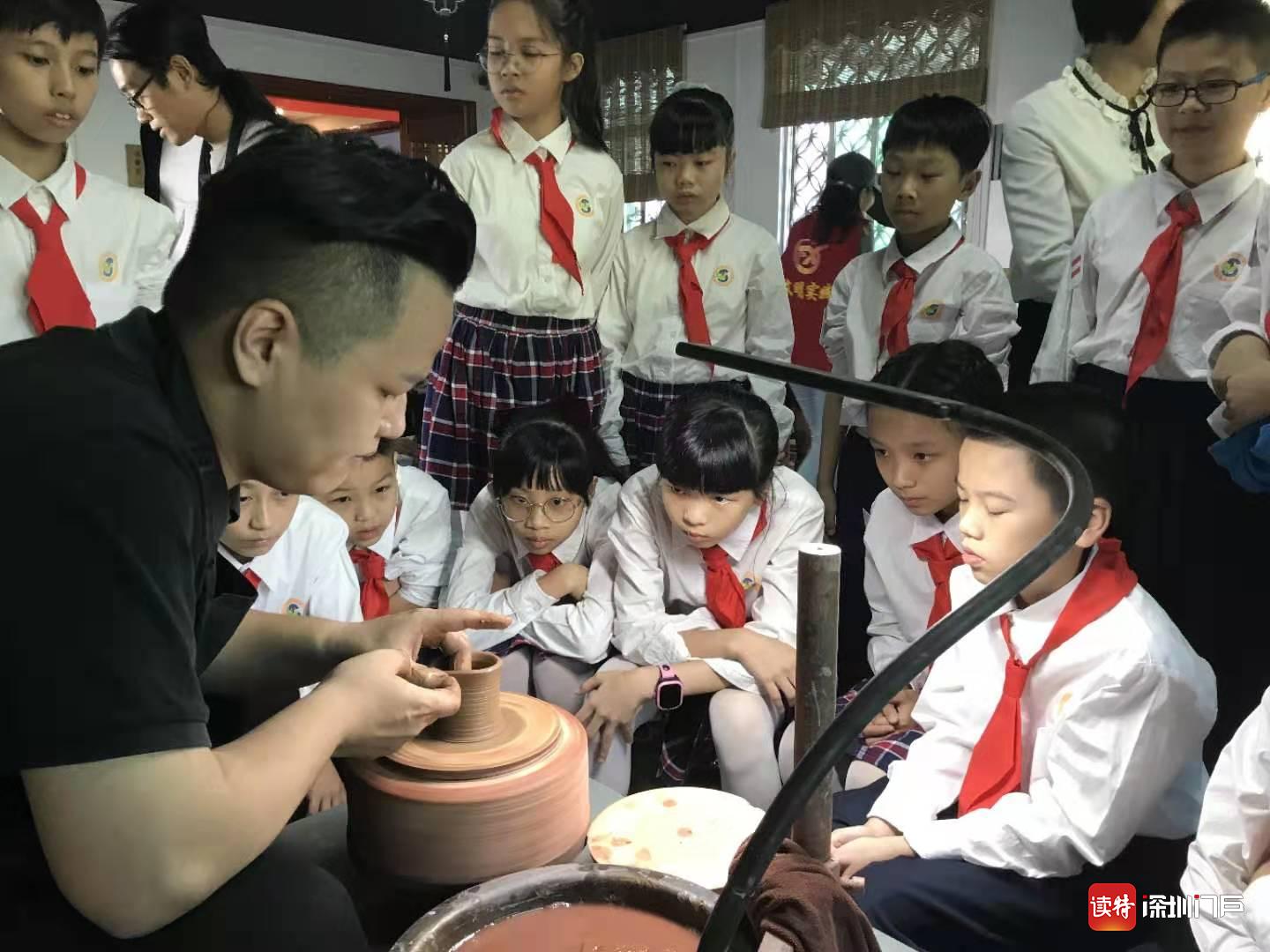 小学生走出校门学“非遗”！潮州枫溪区首期“手拉朱泥壶制作技艺”公益培训班开班