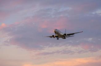 艺人30余万航空里程被盗用兑换15张机票，两嫌疑人被批捕
