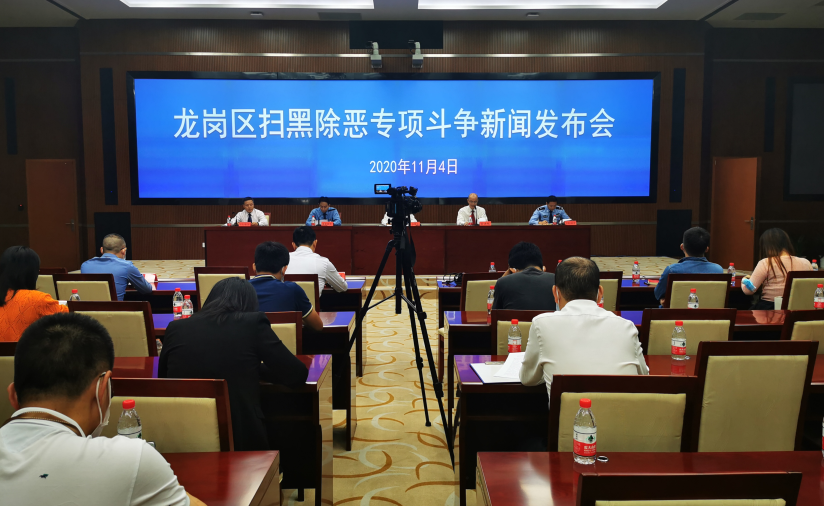 龙岗区社会治安持续向好 上半年全区刑事治安总警情同比再降1.6%