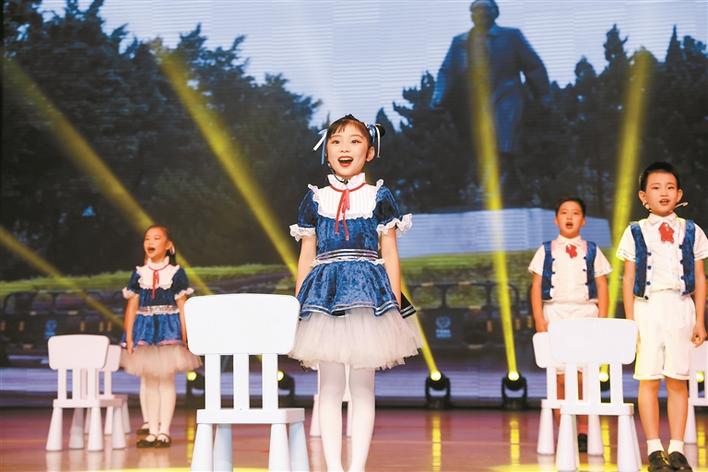 第九届湾区杯“阳光少年”诗文朗诵大赛举行颁奖典礼