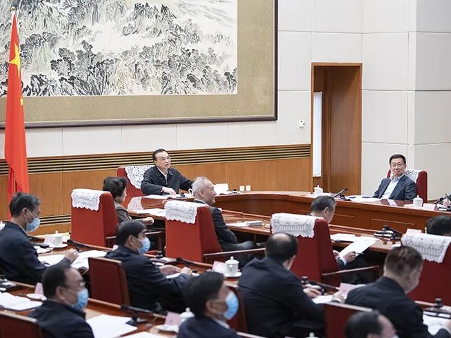李克强召开部分地方政府负责人座谈会：你们讲真话我们才能出实策