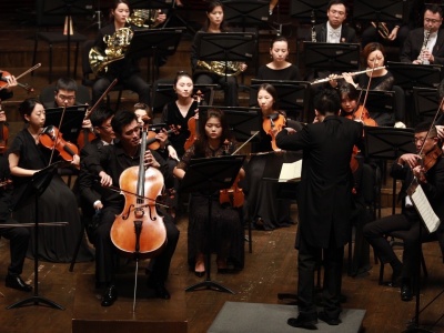 再听深圳音乐家聂佳鹏演奏德沃夏克的大提琴协奏曲