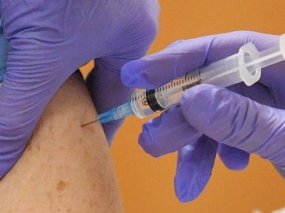 俄罗斯人被告知接种疫苗两个月内禁酒：确保疫苗发挥最大功效