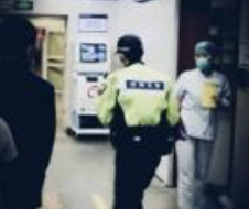 婴儿被烫伤，深圳交警铁骑一路狂奔送其就医