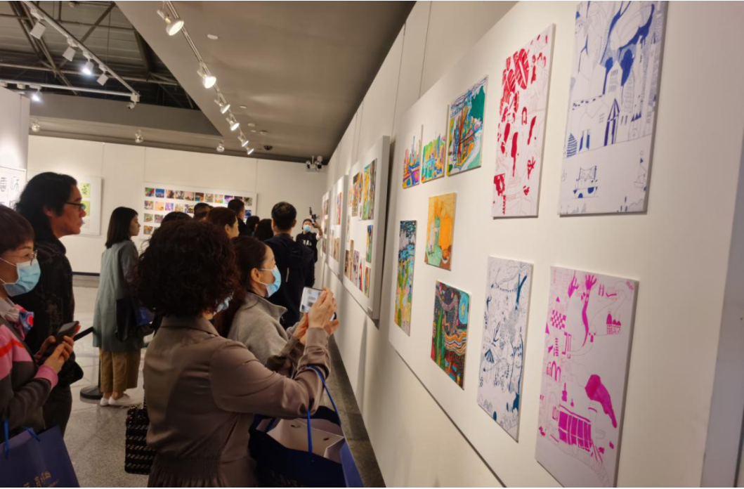 来自特殊孩子的礼物 元平特校学生作品在关山月美术馆展出