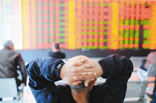 深成指失守14000点，农林牧渔、日化等板块逆势上涨