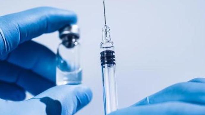 英国新冠疫苗三期临床试验中期分析结果：3人出现副作用