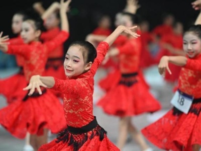 40支队伍PK！第七届福田区群众体育舞蹈表演赛精彩上演
