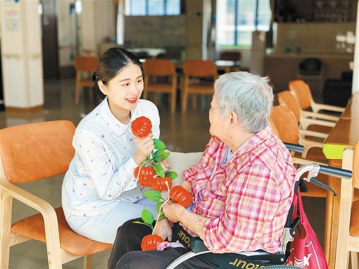 六载初心不忘 罗湖医养融合续写新篇