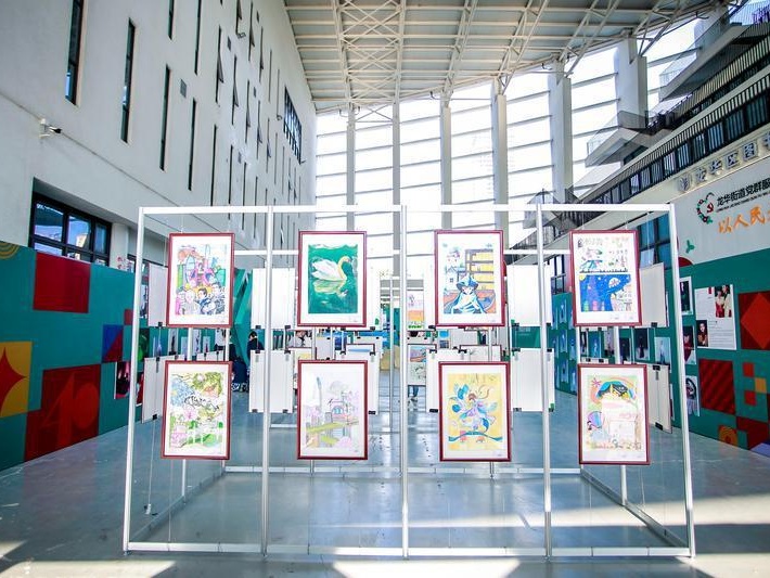 优秀版权创意作品展览在龙华举办，近300幅展品展出