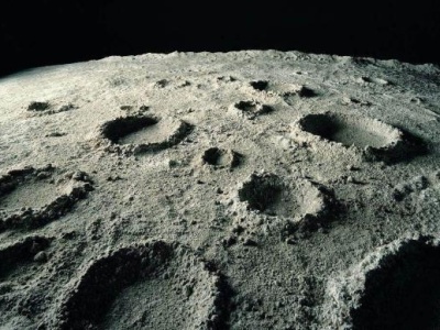 AI帮月球数“麻子”：从嫦娥图像中新发现10万多个撞击坑