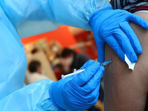 世卫专家：多国开始接种疫苗，但今年全球仍不能获得群体免疫