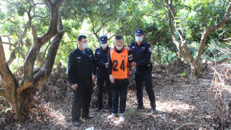 赌档藏身荔枝园，光明警方一锅端！