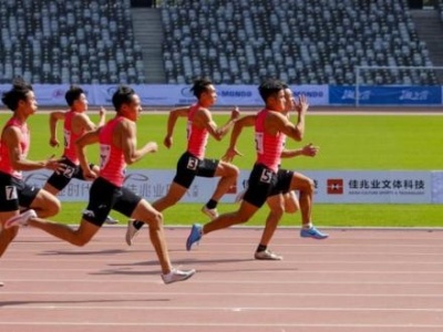 谢震业男子百米夺冠，2021年中国田径协会短跑基地赛大运中心首跑