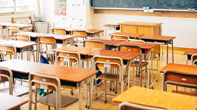 张文宏等7位专家：允许家乡学校均处低风险地区师生尽早返乡