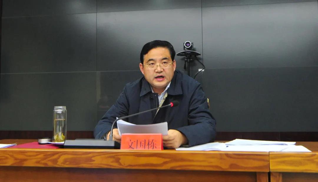 两个大老虎被逮捕！