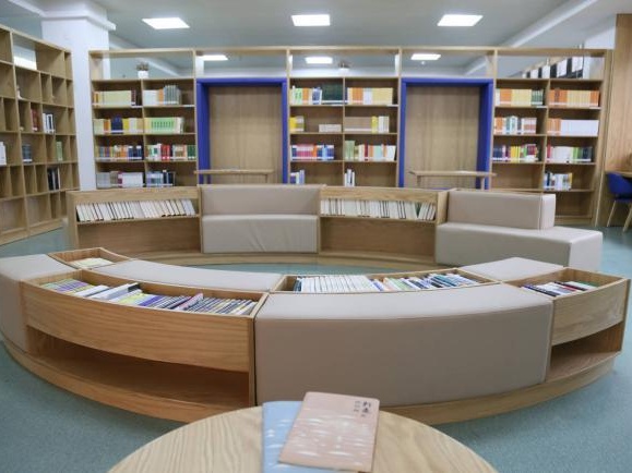 深圳图书馆“青少年阅读基地”再添新成员