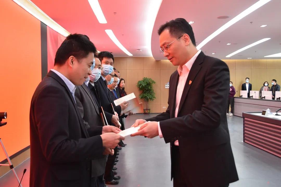 重温初心再出发，党员“政治生日”这样过！