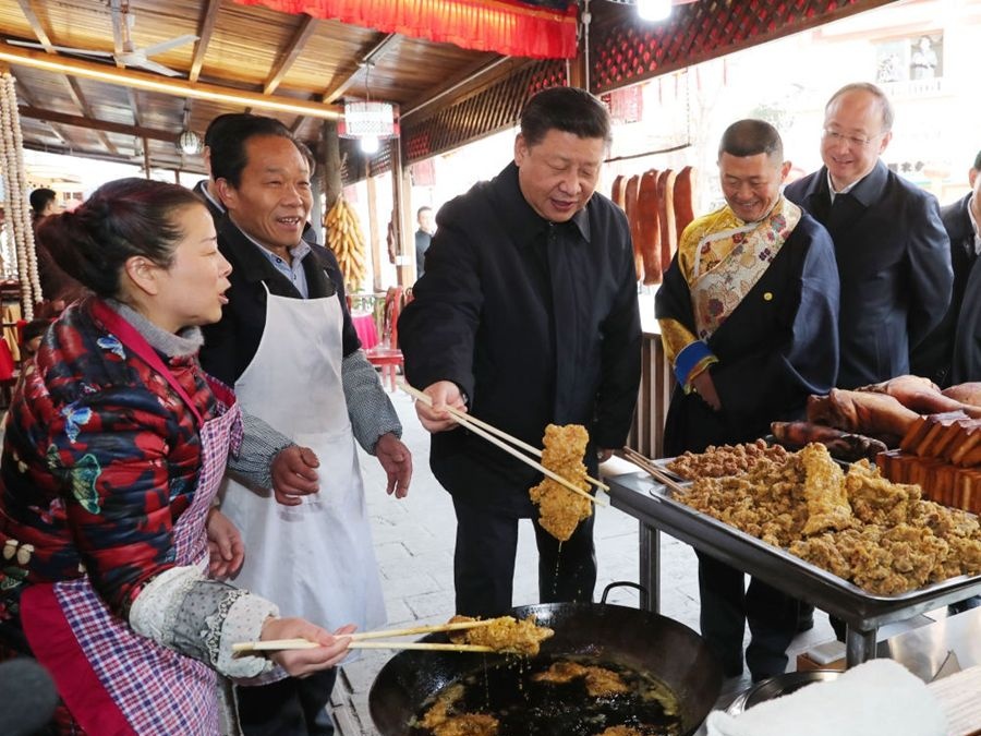 全球连线丨新华社记者说：习近平与人民在一起的春节暖心瞬间