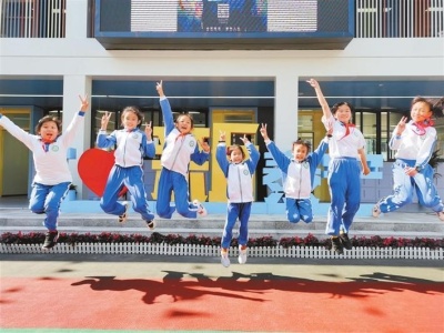 开学啦！深圳各学校花式迎新共“犇”美好明天